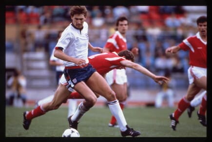 Tony Adams, una carriera in difesa