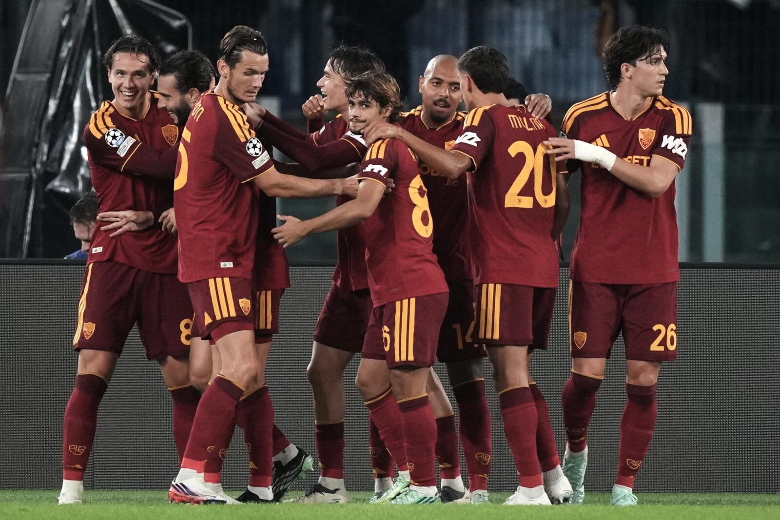 La notte Champions di Napoli e Roma