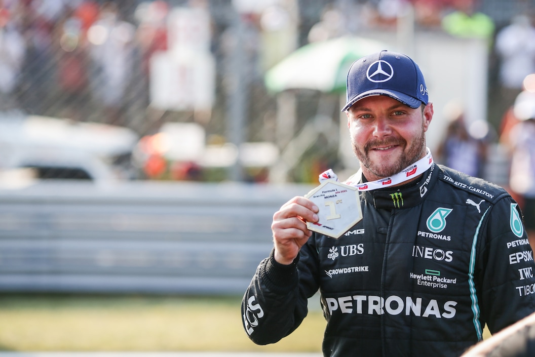 Non c'è soluzione alla disputa sul previsto raddoppio delle Sprint Qualifying. Le squadre di vertice hanno chiesto un aumento del budget cap, ma le piccole squadre hanno rifiutato. Anche le entrate extra non hanno cambiato le menti delle grandi squadre. Ecco perché ci saranno ancora un massimo di tre gare sprint nel 2022.
