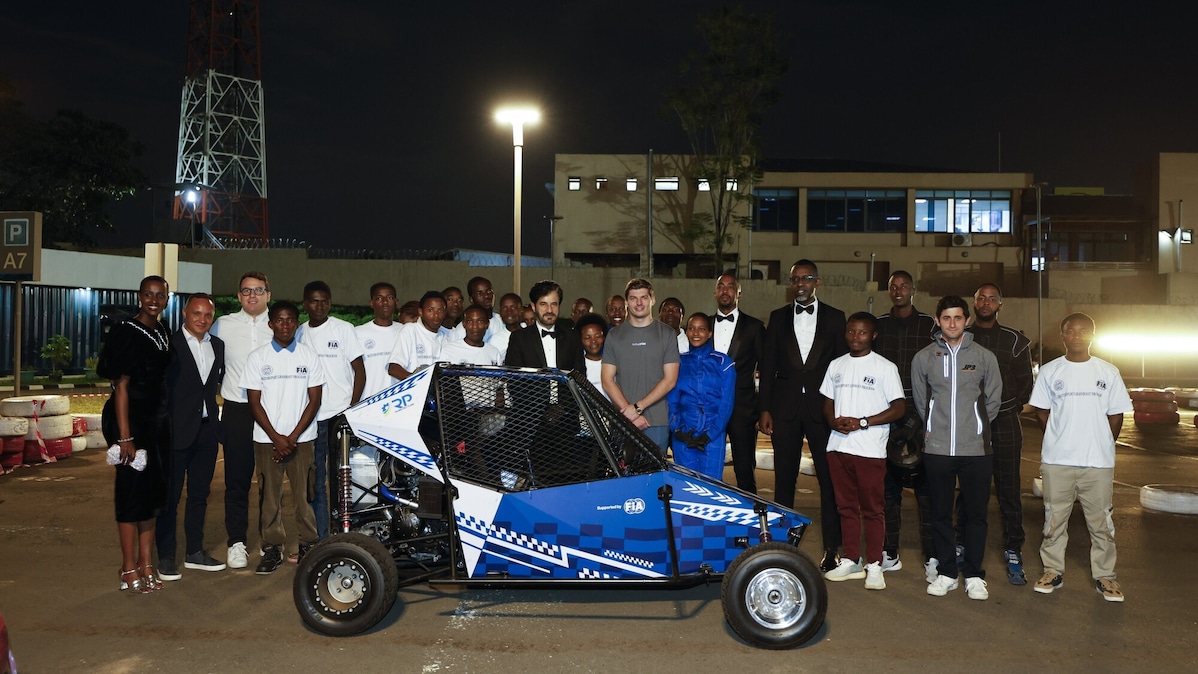 Max Verstappen e i lavori socialmente utili in Ruanda