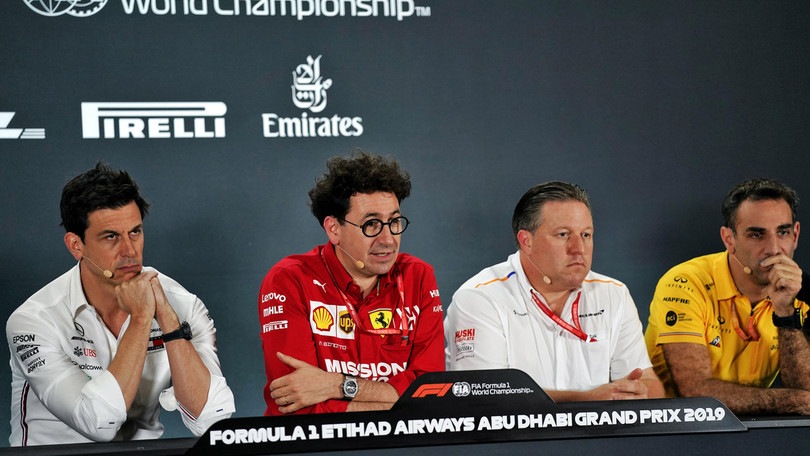 F1, Zak Brown: "Alcuni team stanno giocando con il fuoco"