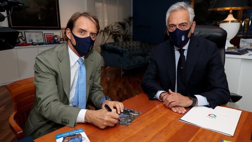 Mancini dietro a Pozzo e Bearzot