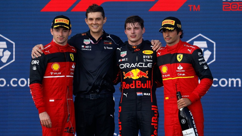 F1 Miami: vince Verstappen, Leclerc e Sainz sul podio