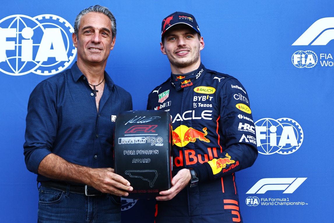 F1 Città del Messico: Verstappen in pole, Mercedes in ripresa
