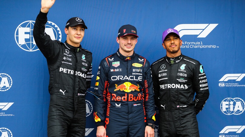 F1 Australia: Verstappen in pole, Mercedes in ripresa