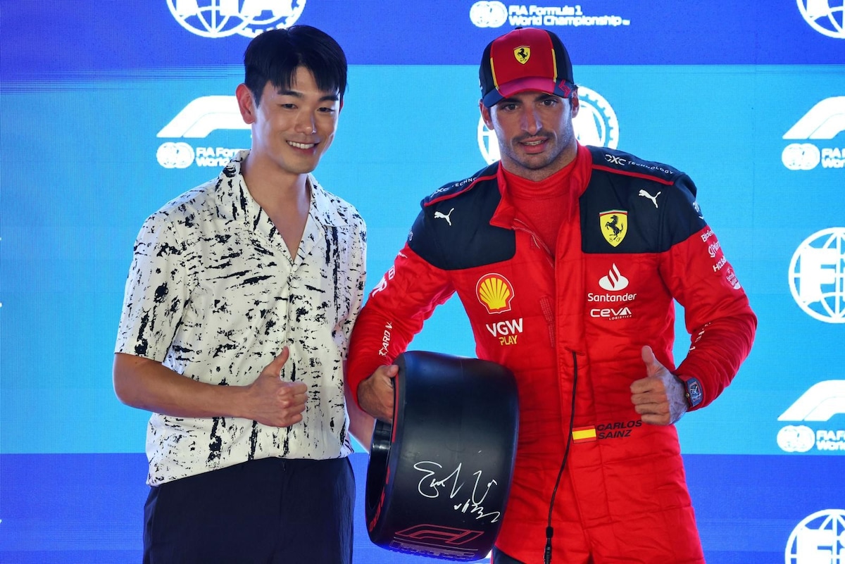F1 Singapore: Sainz in pole, Verstappen e Perez eliminati in Q2