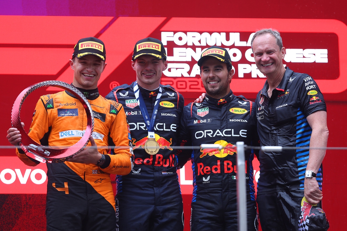 F1 Cina: vince Verstappen, passo indietro Ferrari