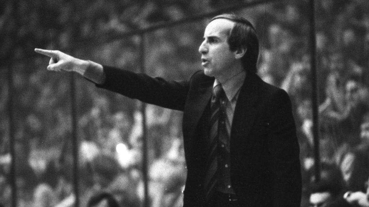 “Mamma, butta la pasta!”: 90 anni di Dan Peterson tra mito TV e rivoluzione del basket