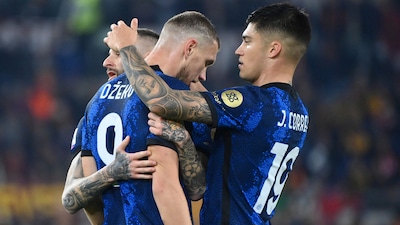 Dzeko in gol contro la Roma ma non esulta FOTO