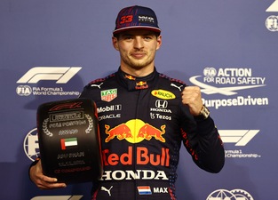 F1 Abu Dhabi: Verstappen e la decima pole stagionale