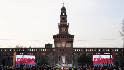 Ferrari e la presentazione di Piazza Castello