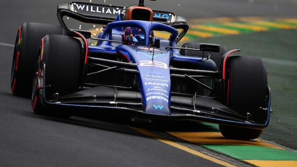 Albon, un picco di temperatura rovina il week end