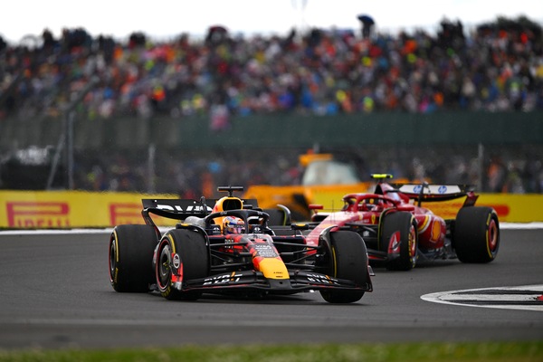 Verstappen: "Ho capito che fosse una brutta giornata quando ho visto Sainz negli specchietti"