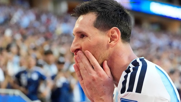 Le lacrime di Messi e Ronaldo spiegano perché il calcio non sarà più lo stesso